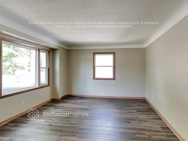 Building Photo - 2113 55th Ave N