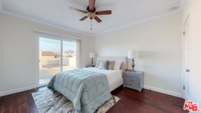 Building Photo - 2059 W 83rd St