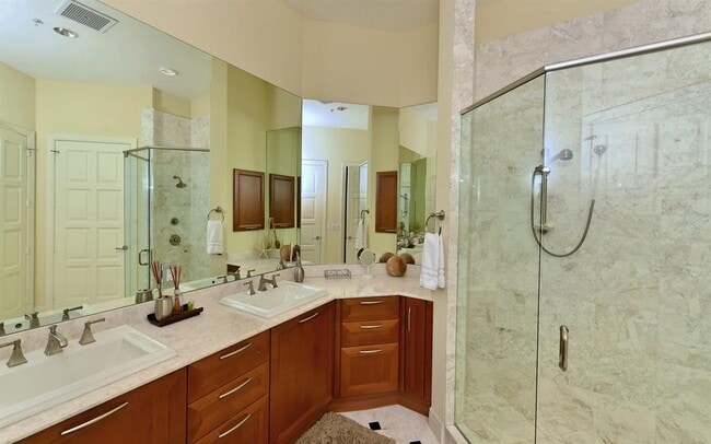 Building Photo - 1080 Seagrove Ln