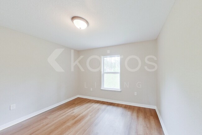 Building Photo - 8239 SW 135th Street Rd