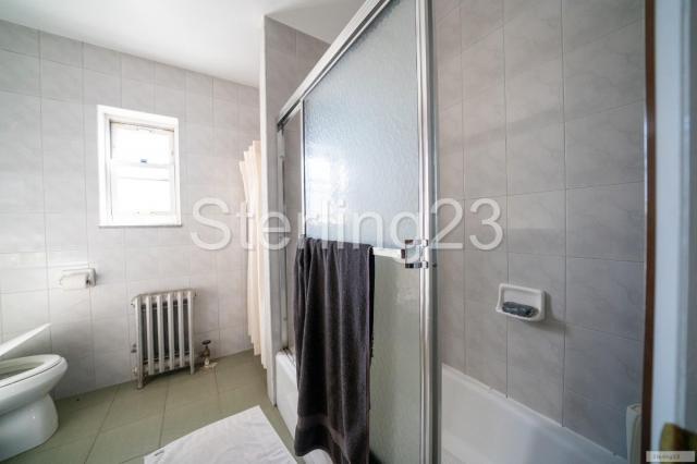 Building Photo - 1 bedroom in ASTORIA NY 11105