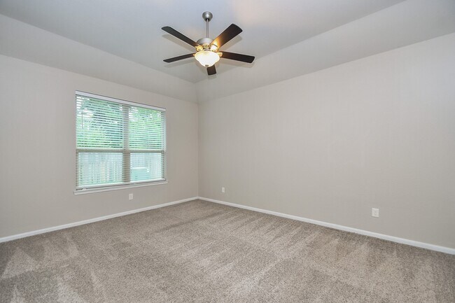 Building Photo - 18522 Hayden Pond Dr