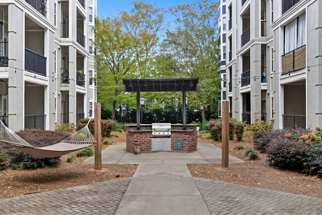 Building Photo - 590 James Maxwell Rd