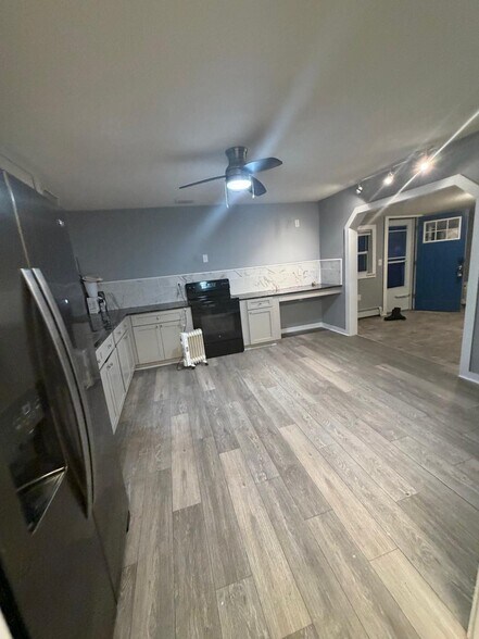 Building Photo - 325 Richfield St