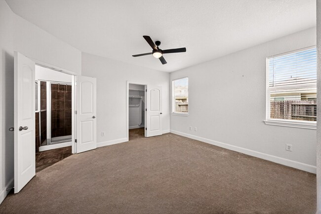Building Photo - 7915 Cenote Dr