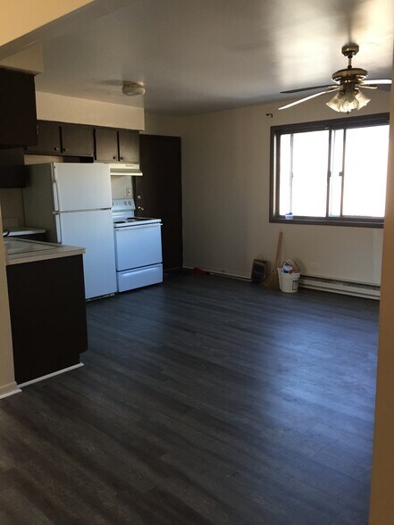 Building Photo - 456 George St