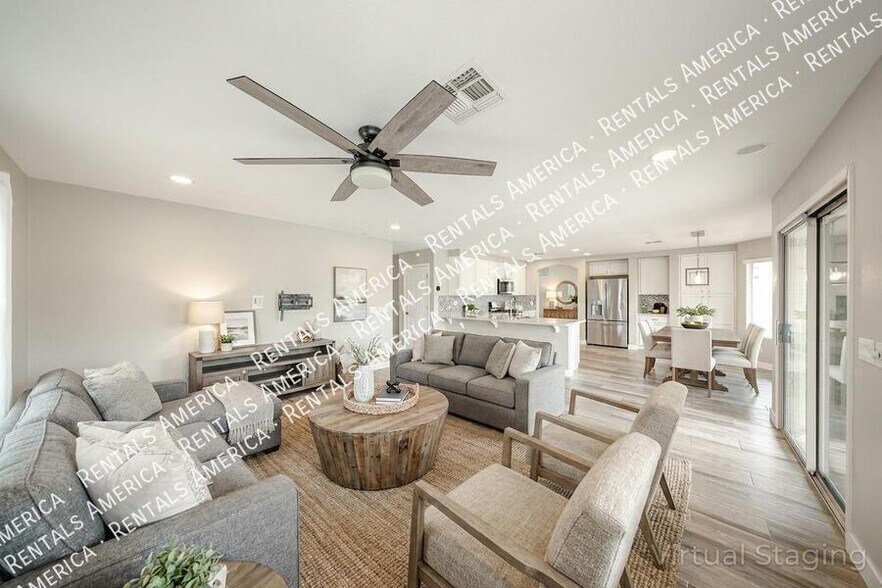 Building Photo - 2305 E Cherry Hills Pl