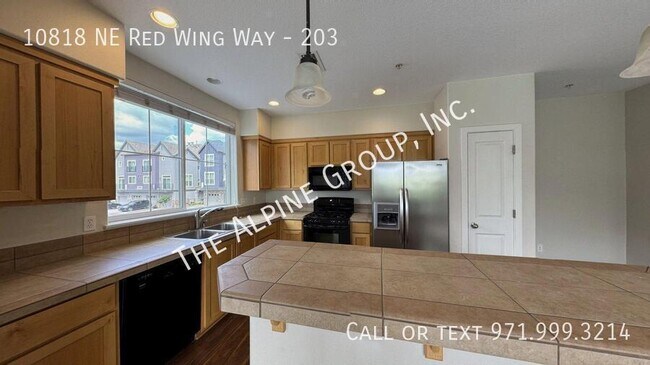 Building Photo - 10818 NE Red Wing Way