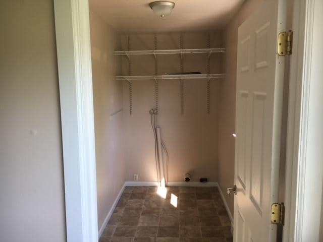 Building Photo - 589 Shelbourne Rd