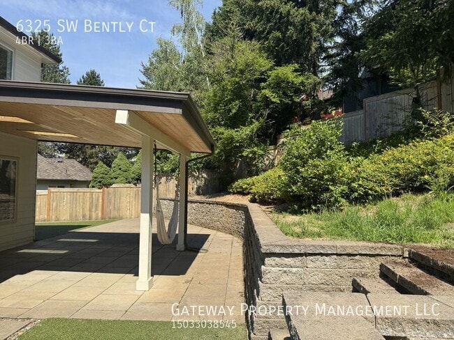 Building Photo - 6325 SW Bently Ct