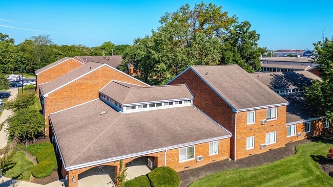 Building Photo - Maplewood Heights