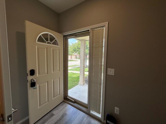 Building Photo - 4035 Cornerstone Dr