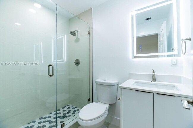 Building Photo - 5240 SW 139th Pl