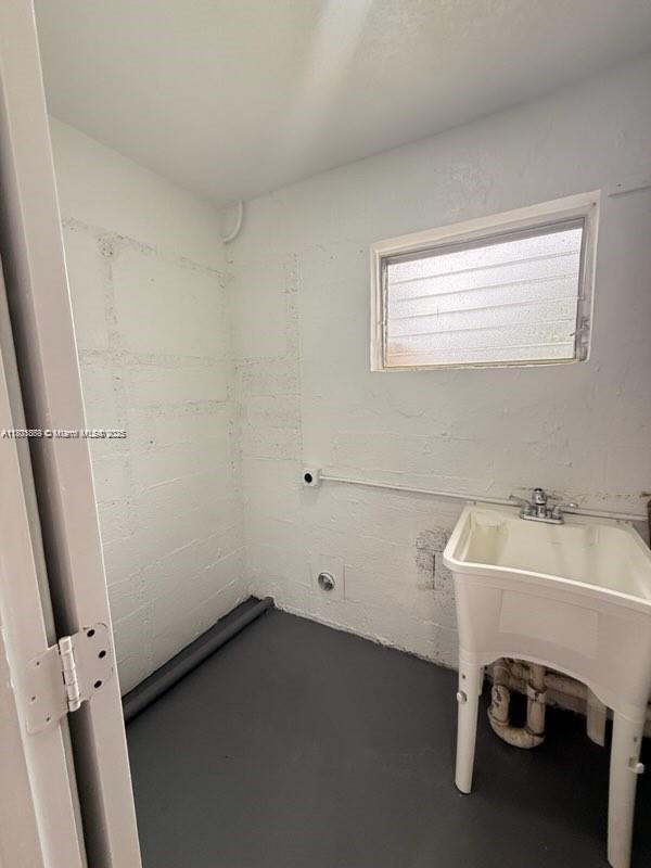 Building Photo - 4529 SW 24th St