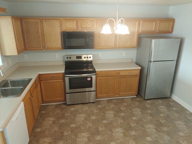 Building Photo - Just waiting for YOU!! At Carolina Forest!!!