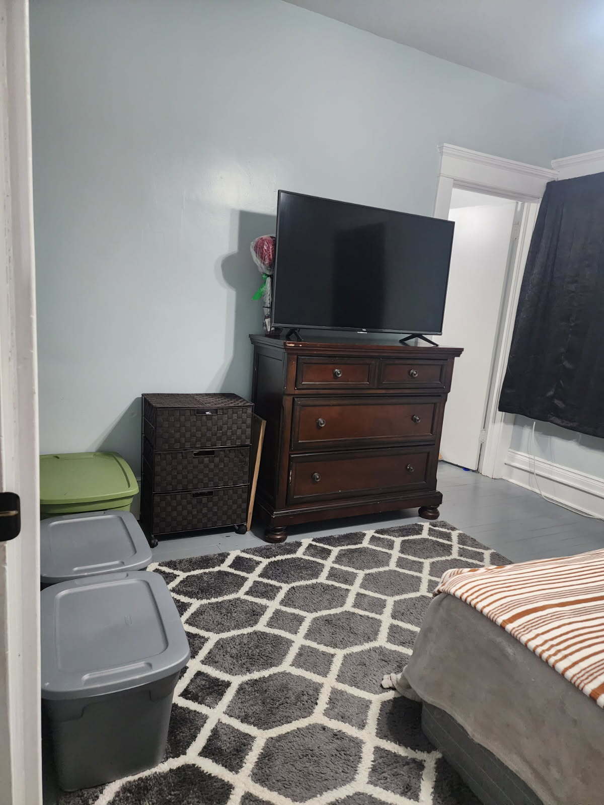 Bedroom 1 connects to bedroom 2 ( there is an additional door to access bedroom 2). - 89 S Main St