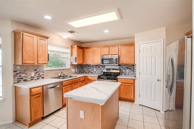 Building Photo - 11116 Los Comancheros Rd