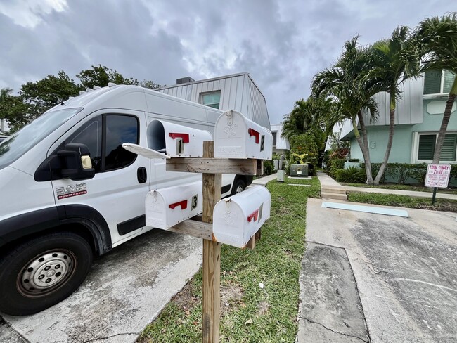 Building Photo - 106 Linda Ln