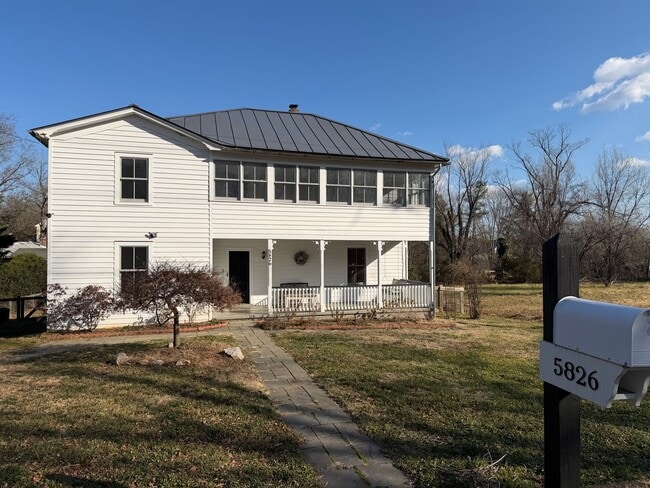 Building Photo - 5826 Railroad Ave