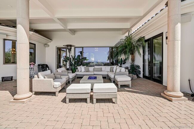 Building Photo - 7335 El Fuerte St
