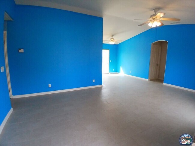 Building Photo - 2377 Sand Knoll Ave