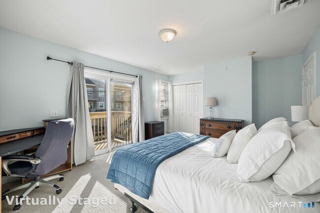 Building Photo - 116 College Pl