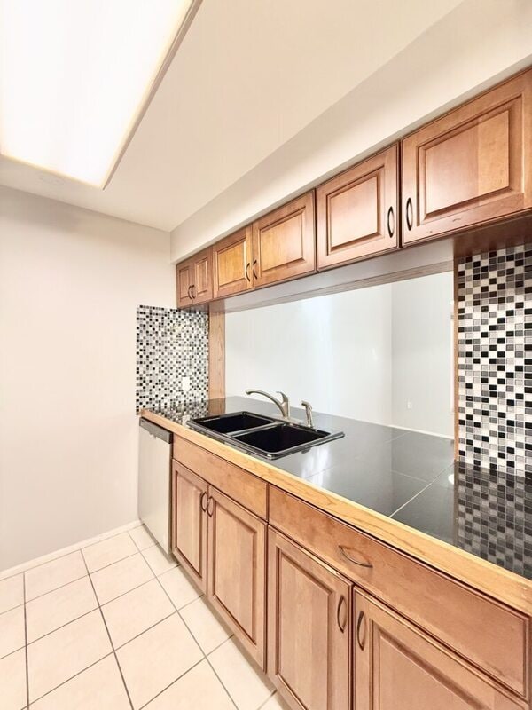 Building Photo - 3455 Countryside Blvd