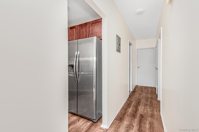 Building Photo - 162 Ellery St