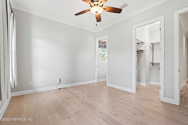 Building Photo - 102 Pine Blossom Trl