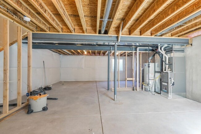 Building Photo - Beautiful, Dog Friendly, 3 Bedroom, 2.5 Ba...