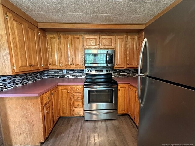 Building Photo - 420 W Mountain Dr