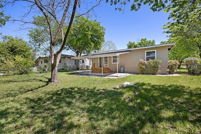 Building Photo - 6910 Rufus Dr