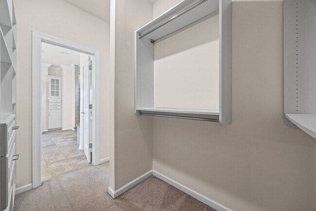 Building Photo - Stunning 4 bedrm, 3.5 Bath home in Chapel Cove of South Charlotte!