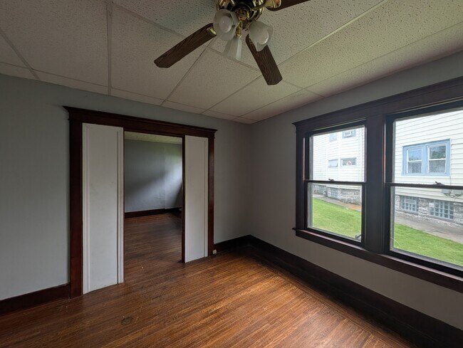Building Photo - 188 Englewood Ave