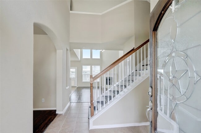 Building Photo - 6007 Pomme Bay Pass