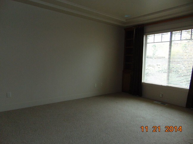 Building Photo - Immaculate Home In Saddle Ridge