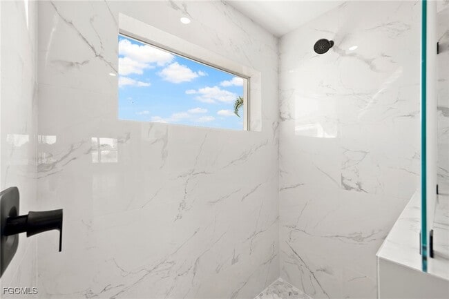 Building Photo - 3078 NW 4th Pl