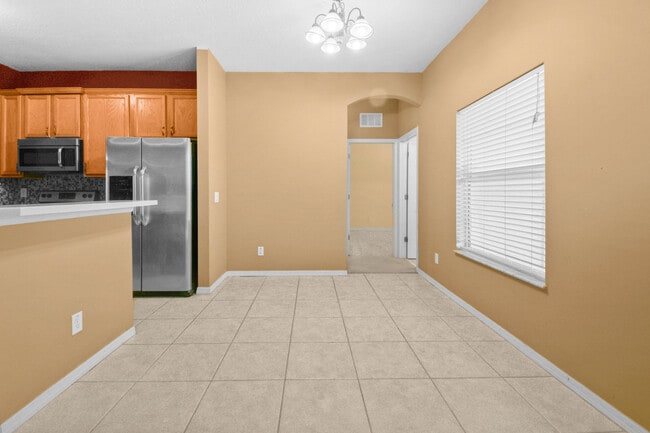 Building Photo - 6221 NW Hacienda Ln