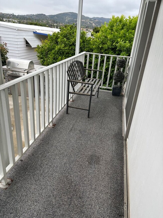 Building Photo - 55+ Mobile Home Community, 2 Bedroom