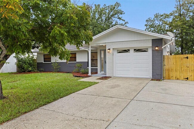 Building Photo - 1353 Wildwood Ct