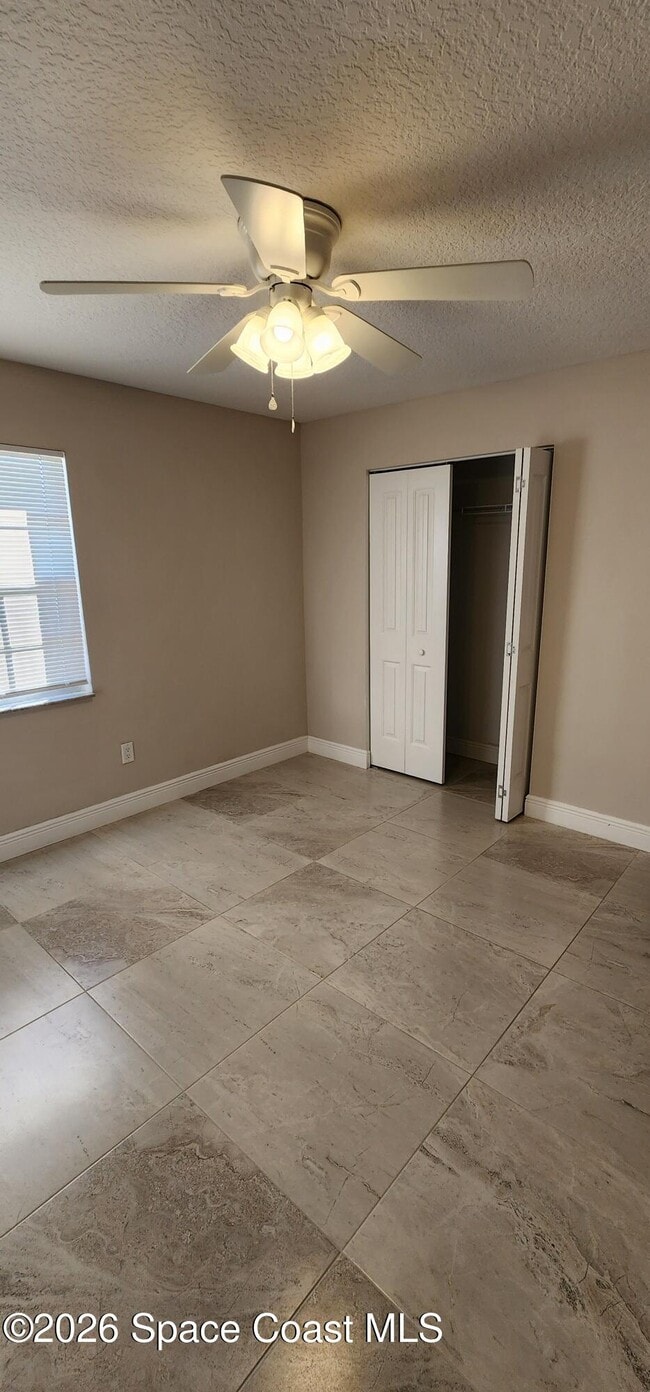 Building Photo - 2442 Mercury Dr