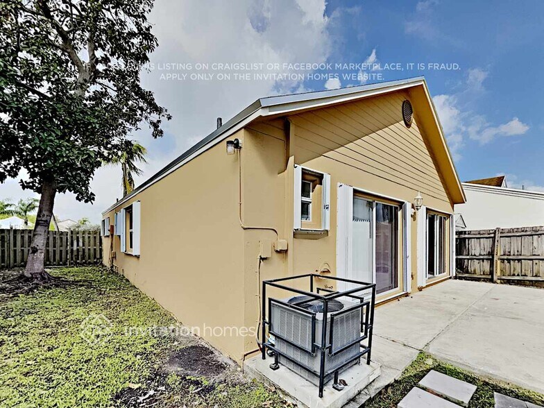 Building Photo - 22315 SW 100th Ave