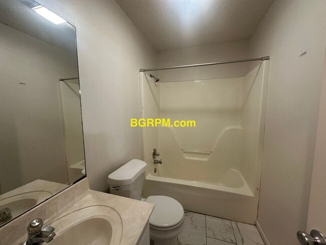 Building Photo - 3 BD, 2 BA, home in Cabot