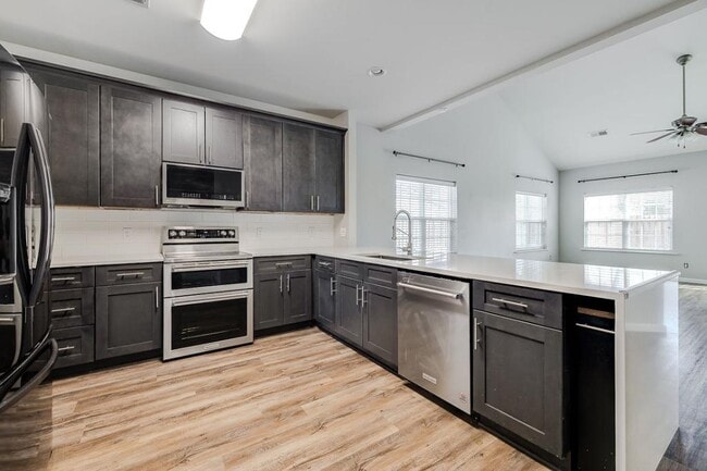 Building Photo - 316 O'Hara Dr