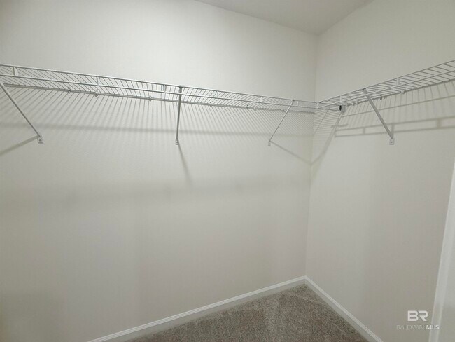 Building Photo - 16118 Eden St