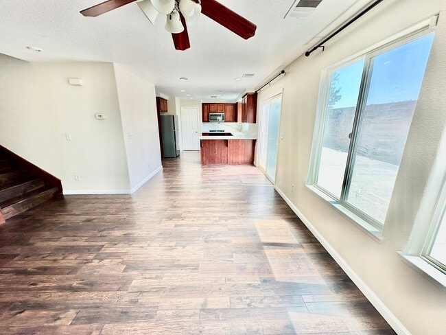 Building Photo - Newly Built Madera 4/3