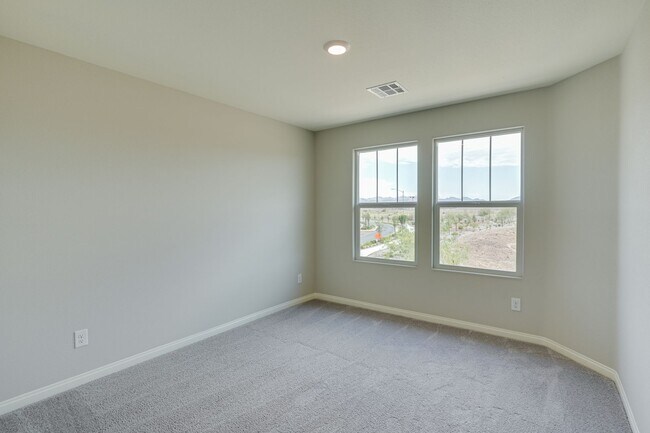 Building Photo - BEAUTIFUL 4BEDROOM 2.5 BATH HOME IN CADENCE * COMING SOON *