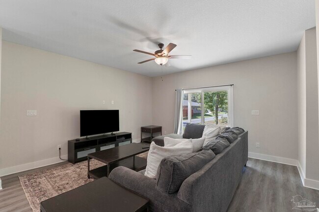 Building Photo - 5087 San Pedro Ct