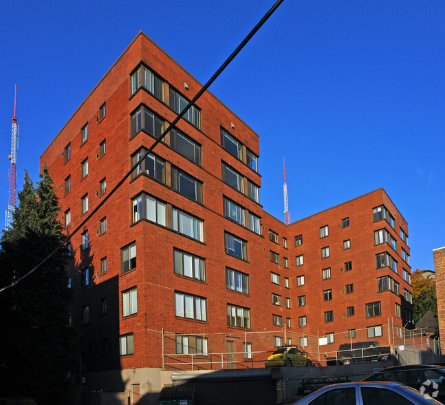 Primary Photo - The Q Apartments