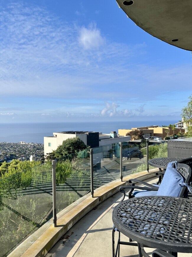 Building Photo - 1445 Bounty Way